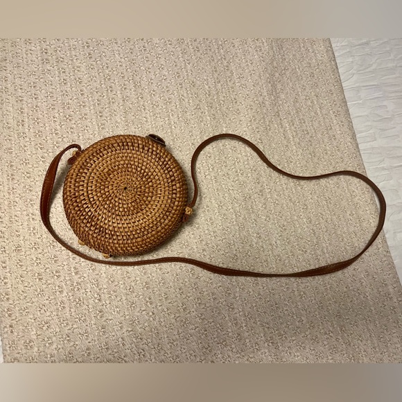 Round Rattan Bag - Picture 5 of 6